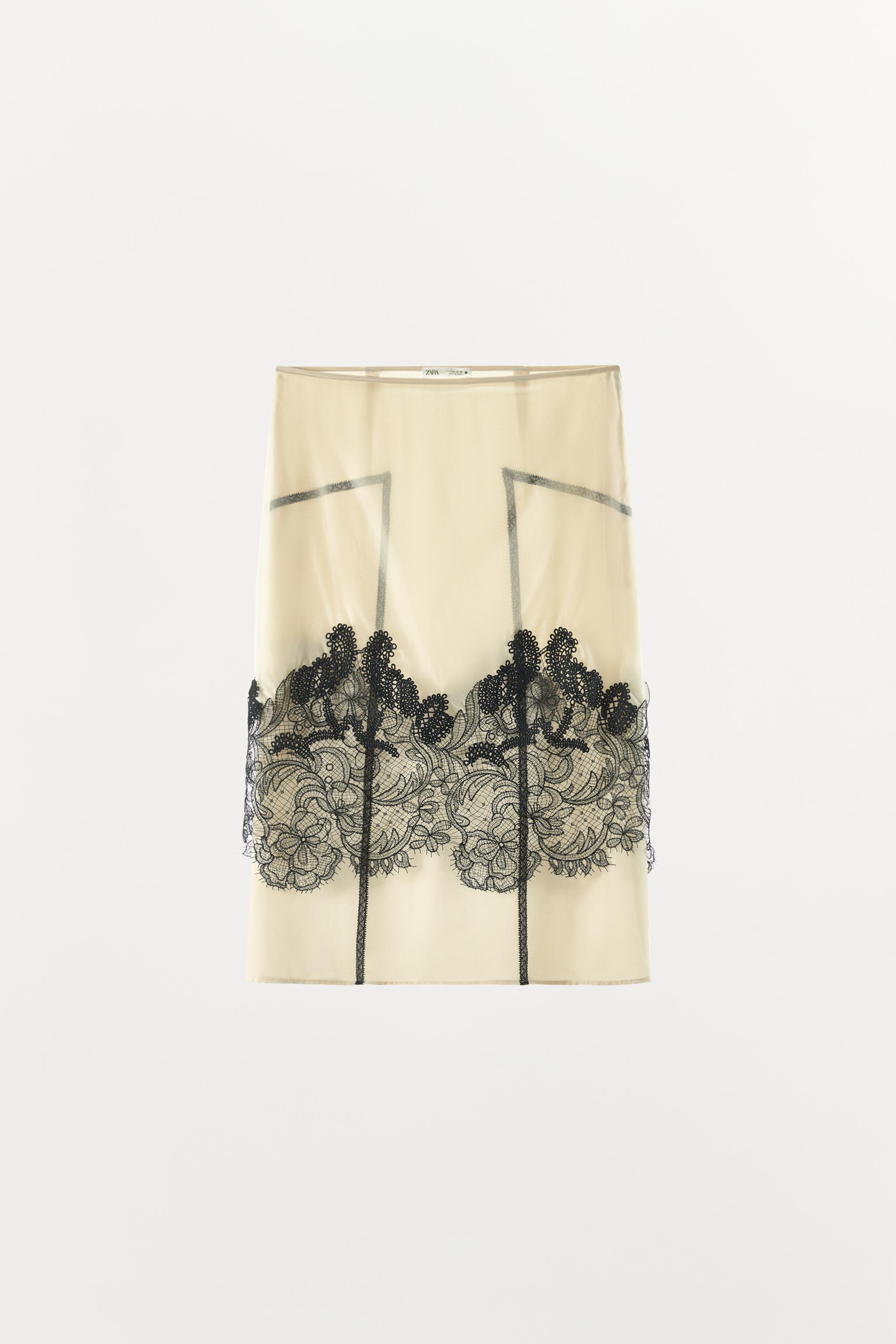 JUPE MI-LONGUE EN GEORGETTE ET DENTELLE